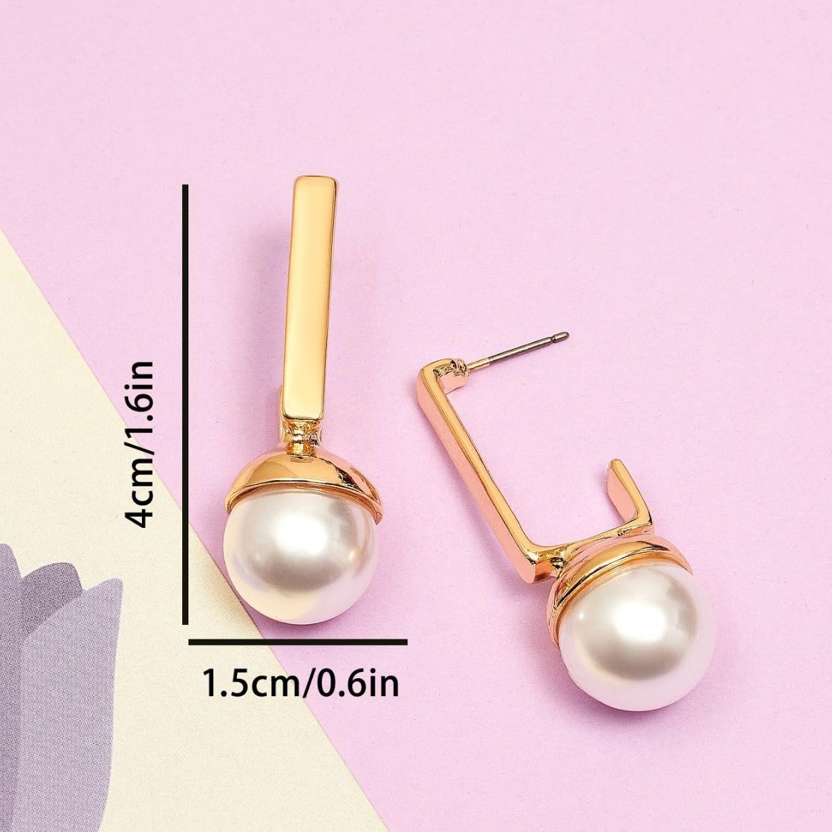 El Regalo Vintage Style Geometric Gold Plated Pearl Half Hoop Stud Earrings- Geometric Inlaid Pearl Hoop Stud U-shaped Luxury Designer Earrings for Women Girls