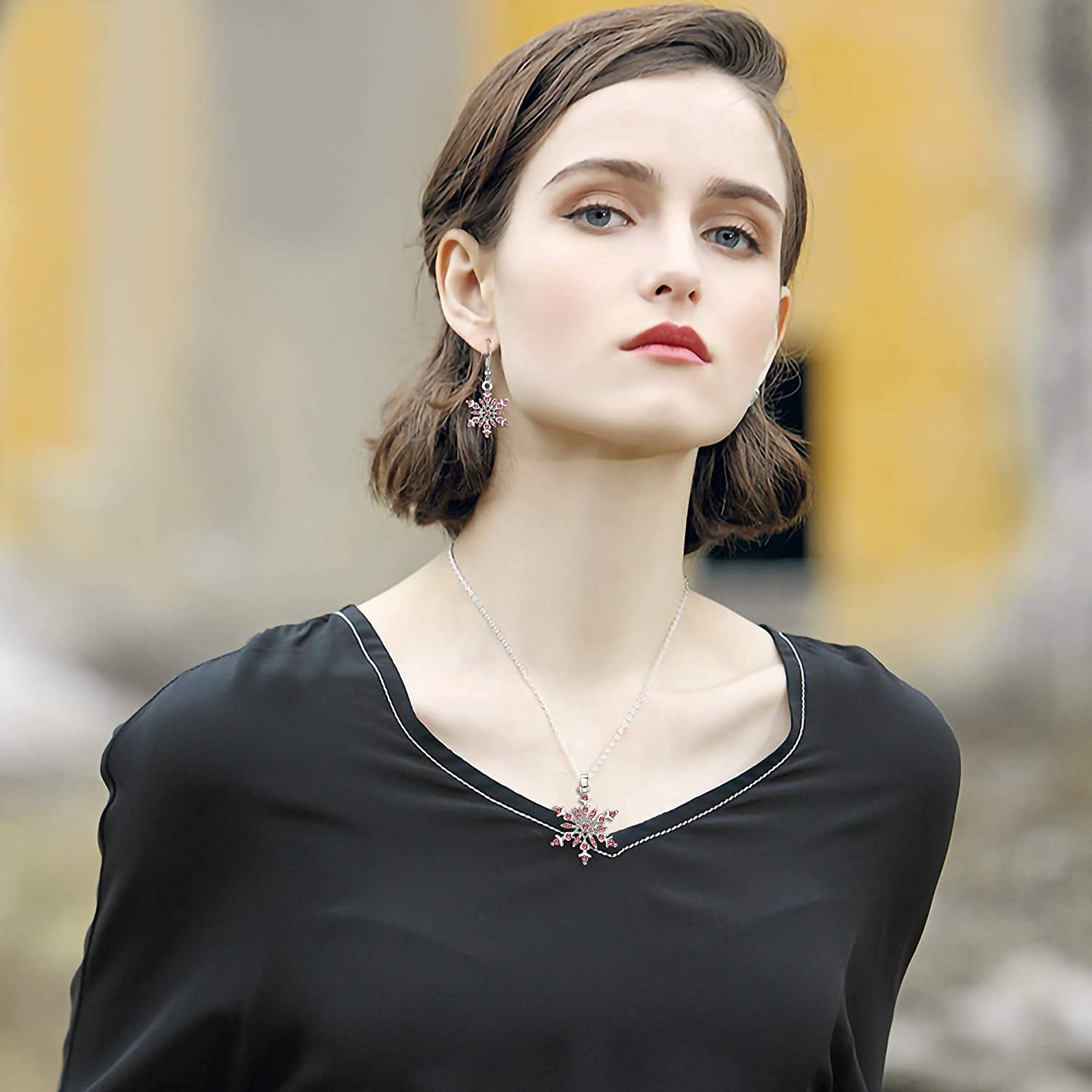 El Regalo Frozn Snowflake Crystal Necklace for Kids/Girls & Women- Crystals Snowflake Pendant Fashion Necklace
