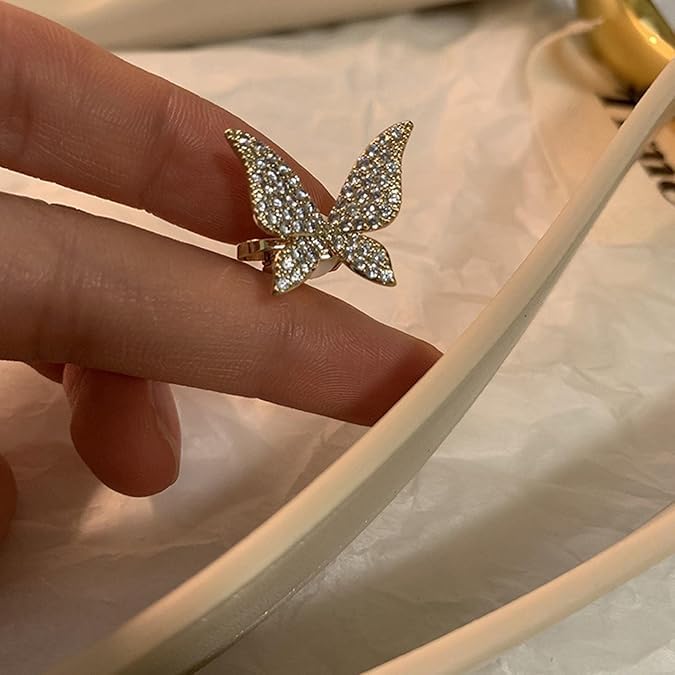 El Regalo 1PC CZ Crystal Butterfly Ear Cuff for Non-Pierced Ears - Gold Butterfly Wing Cartilage Clip-On Earring - Rhinestone Statement Butterfly Cuff Wrap Earrings for Women & Girls