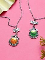 El Regalo 2PCs Best Friends 3D Mermaid Shell Pendant Necklaces for Girls- BFF Victorian Style Mermaid Pendant Necklaces for Besties- Valentines Day Gift