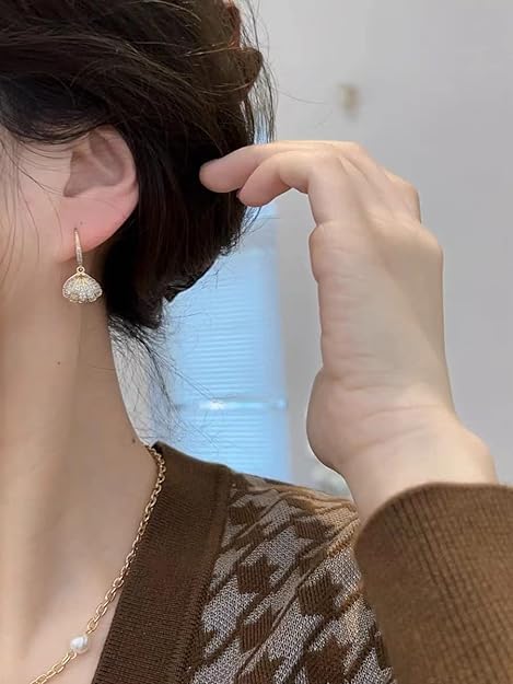 El Regalo Pearl Shell-Shaped Earrings - Fashionable Cute Inlaid Cubic Zirconia Pearls Shell Hook Earrings for Girls & Women, Elegant Sea-Inspired Design