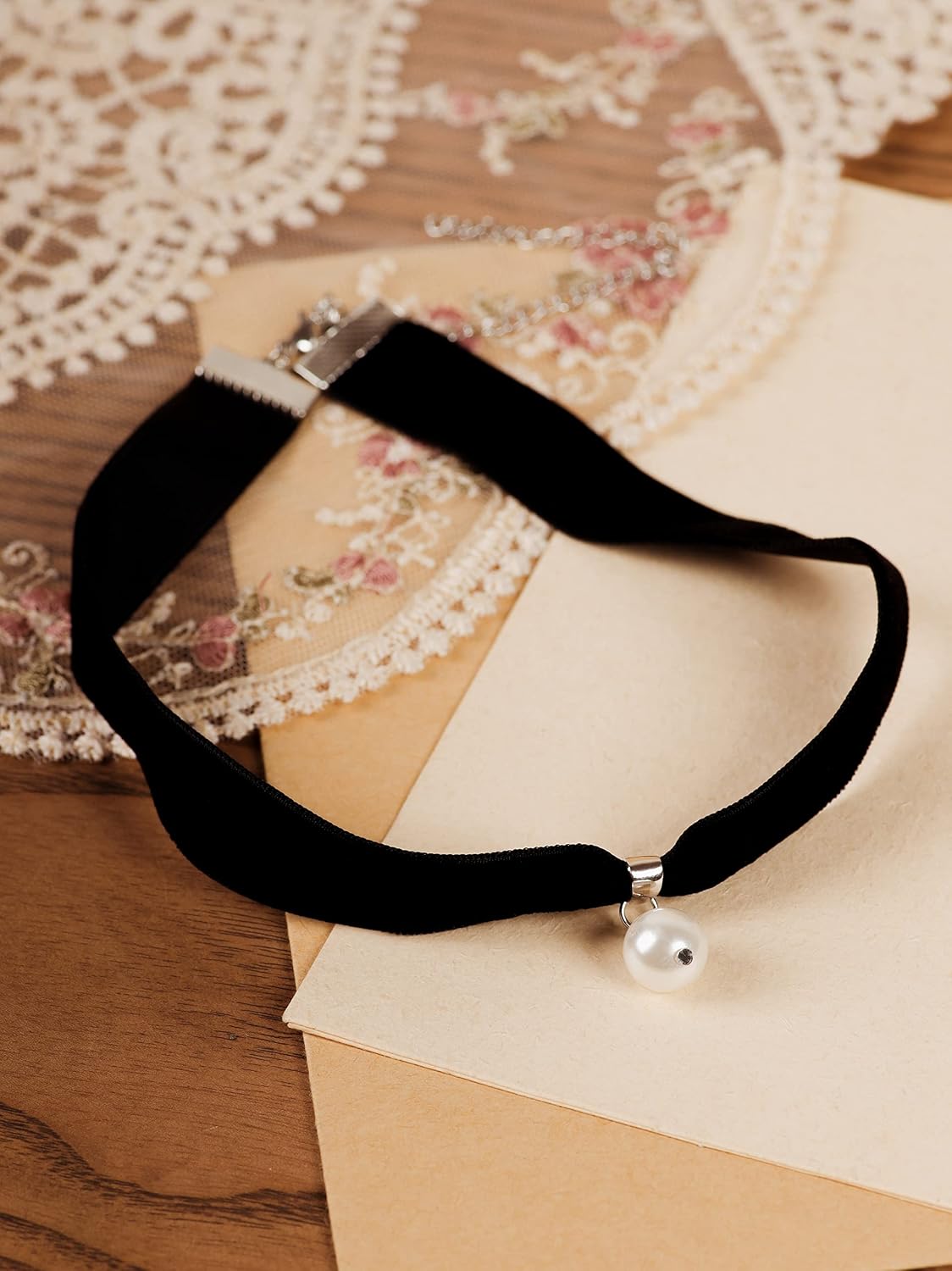 Sacina Gothic Pearl Choker, Pearl Choker Necklace, Black Velvet Choker, Halloween Christmas New Year Jewelry Gift For Women