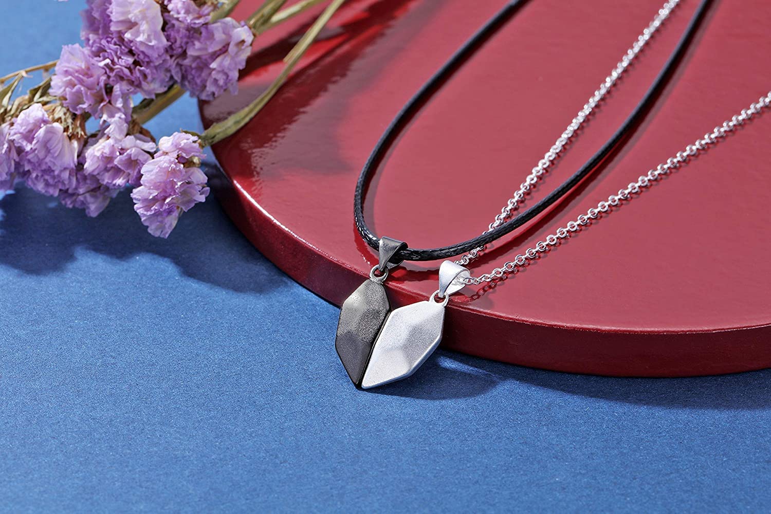 El Regalo Unisex Adult Heart Couples Magnetic Necklace Matching Pendant Friendship Distance Magnetic Love Heart Jewelry for Couples/Besties/Friends