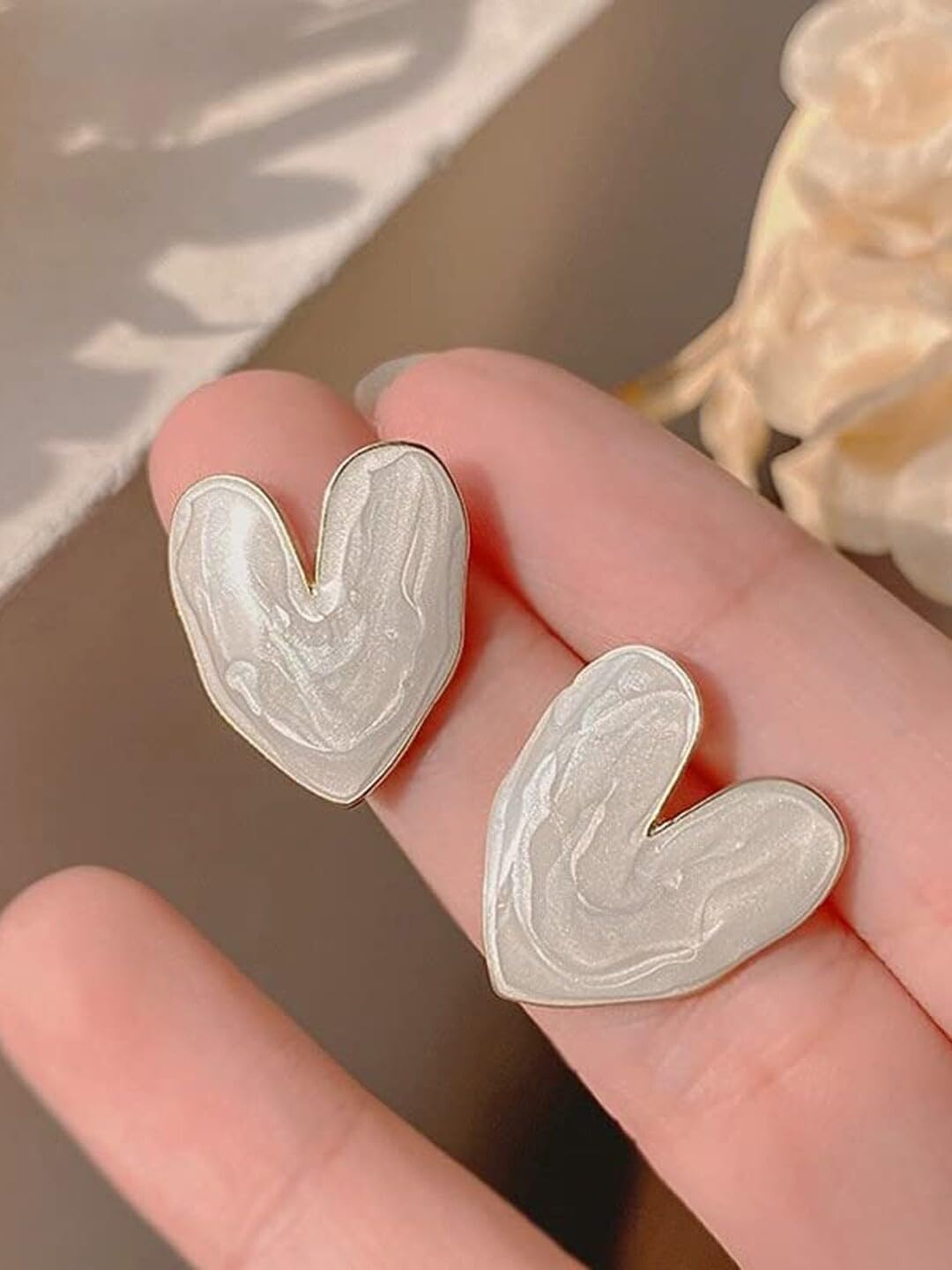 El Regalo Womens Irregular Feather- Light Heart Stud Earrings- Vintage Retro Style Enamel Heart Stud Earrings
