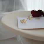 El Regalo 1 Pair Leaves Rhinestone Ear Cuff Non-Pierced Earring- Elegant Clip On Cartilage Earrings for Girls & Women